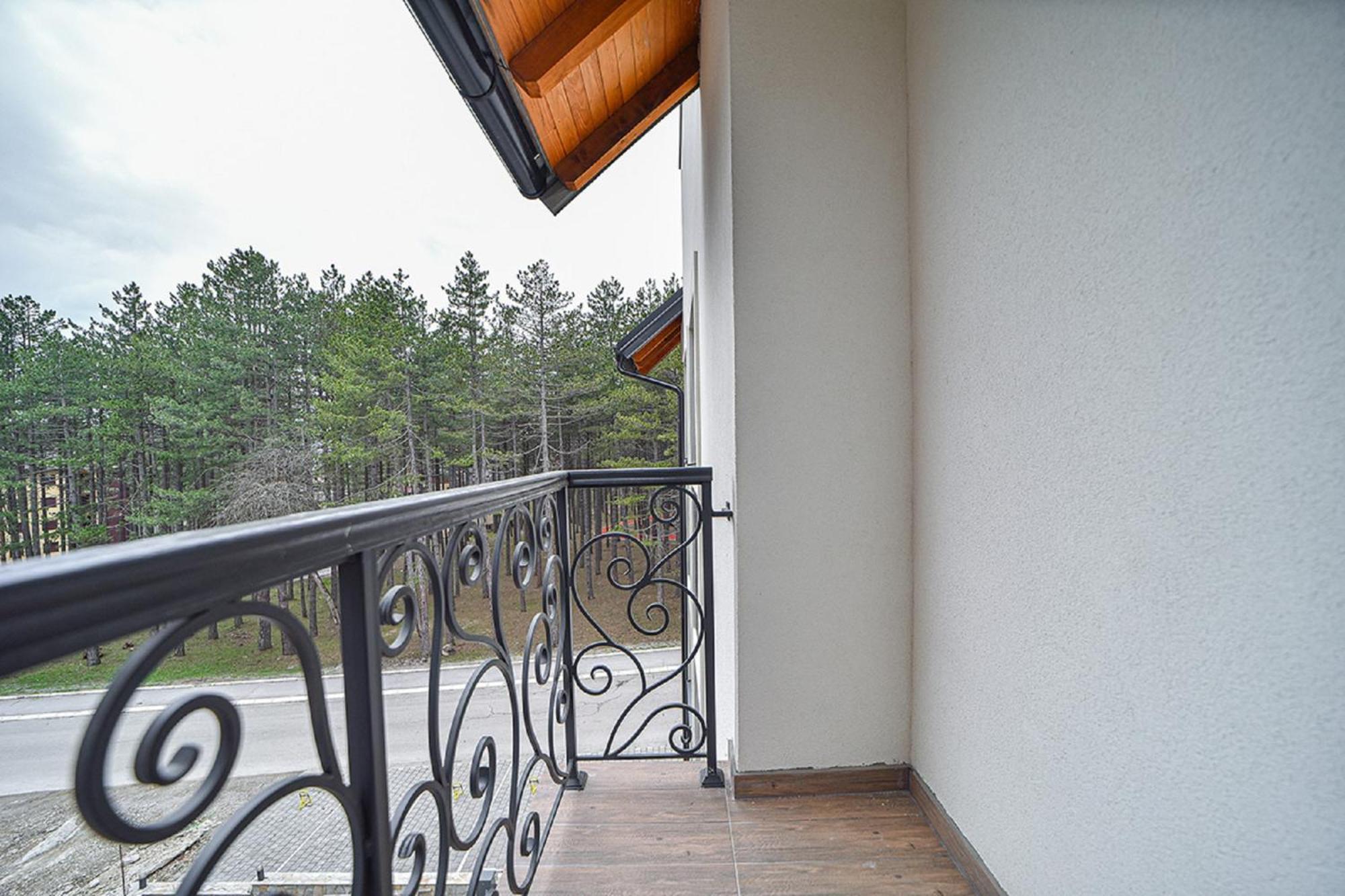 Beli Bor Zlatibor Aparthotel Ngoại thất bức ảnh